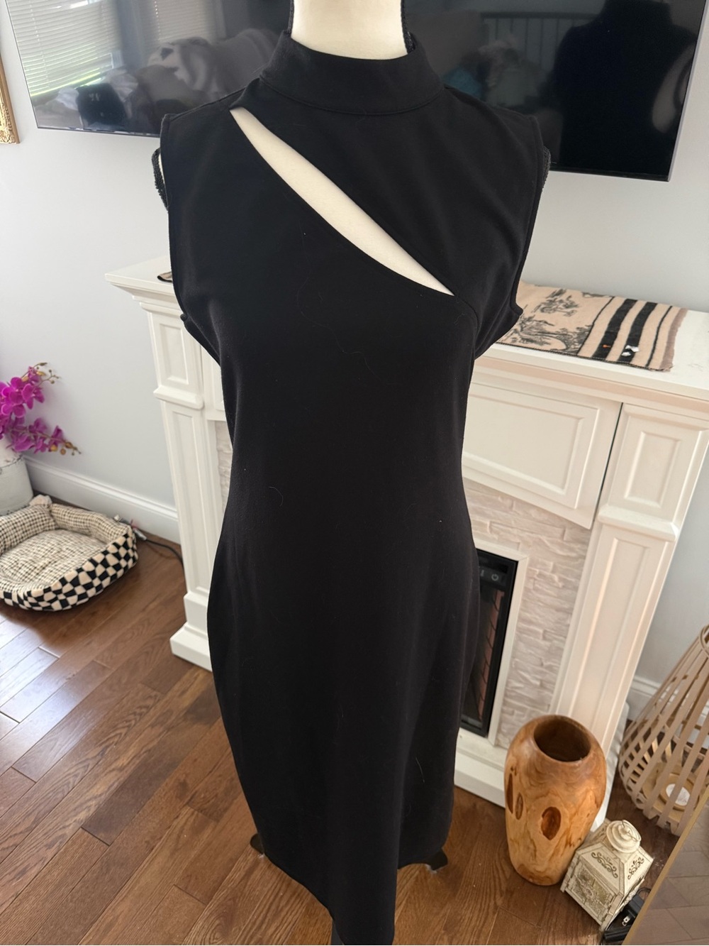 Halogen Black Sleeveless Midi Dress with Diagonal Cutout Medium